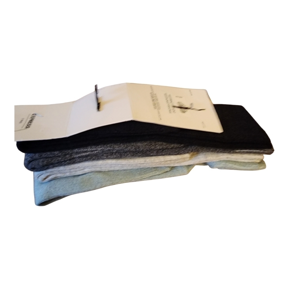 Men's Socks, Express Brand, Size 8-13. New. 4 PACK